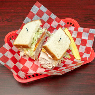Deli Turkey Sandwich*