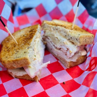 Turkey Reuben*